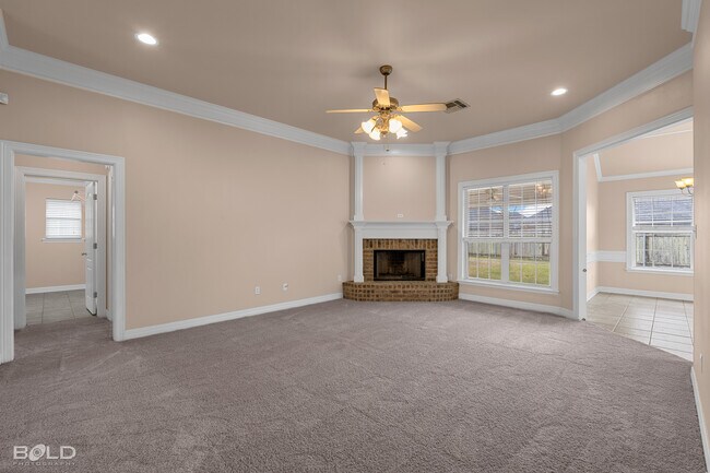 Building Photo - 6012 Whitney Dr