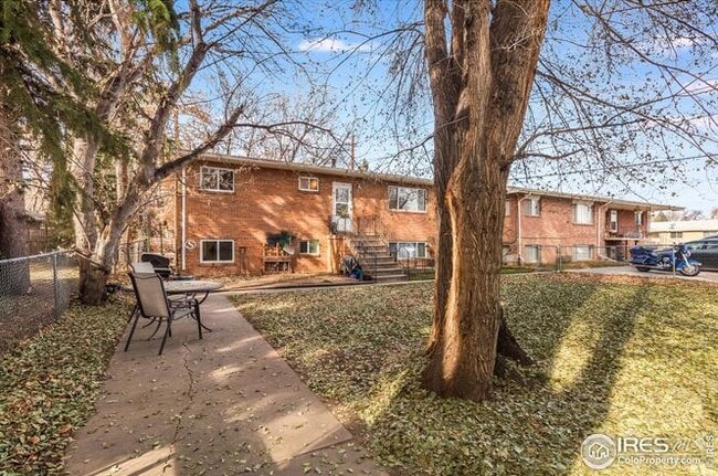 Primary Photo - 1112 Gard Pl
