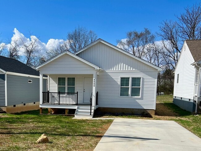 Building Photo - Charming 2-Bedroom Newly built home – Convenient Roanoke Location