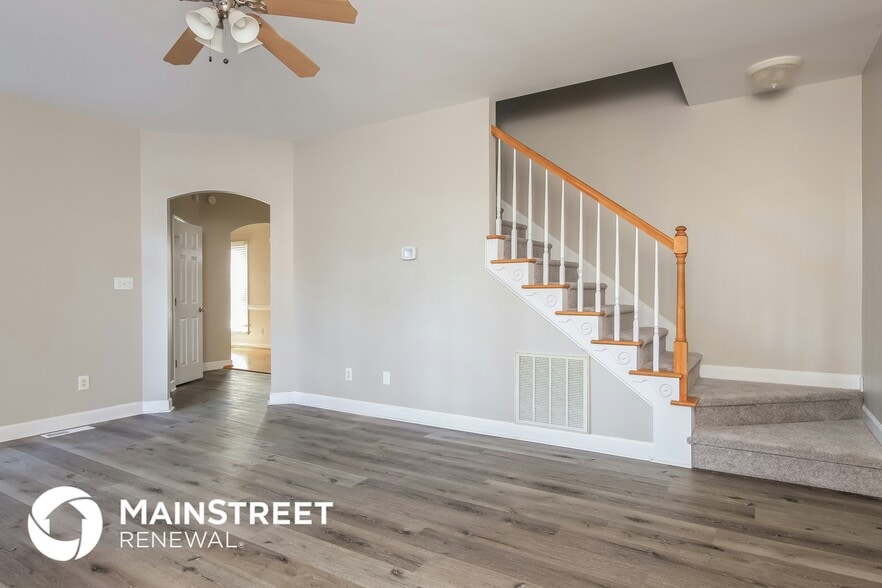 Building Photo - 808 Siena Dr