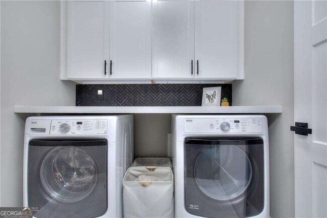 Building Photo - 419 McInnes Cir