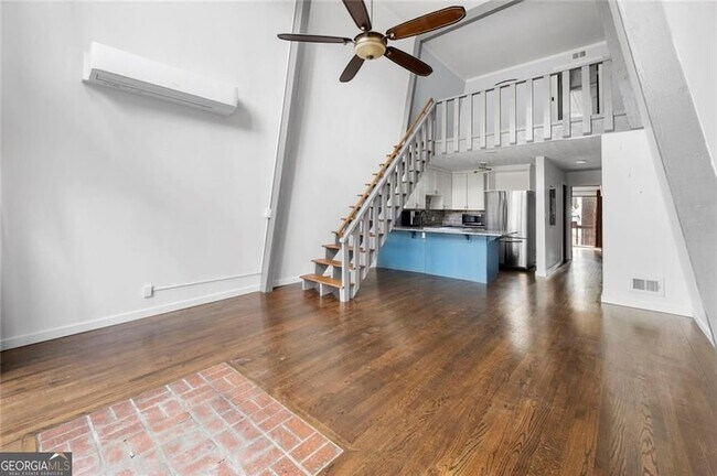 Building Photo - 3200 Rim Cove Dr