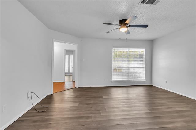 Building Photo - 805 Irwin Dr