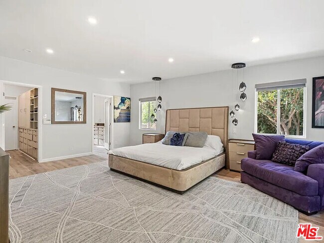 Building Photo - 9213 Warbler Way