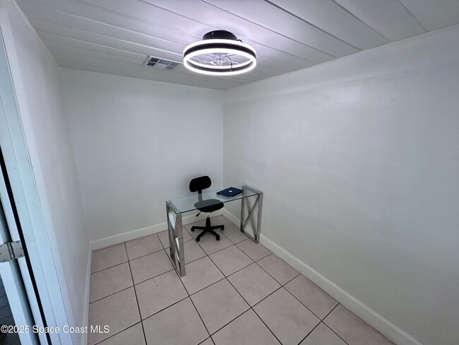 Building Photo - 230 7th Ave