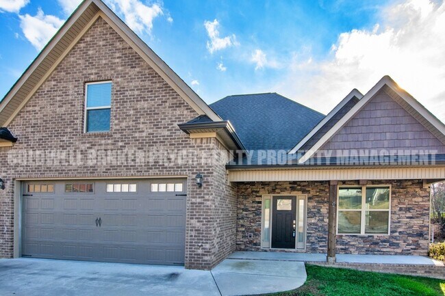 Primary Photo - 9618 Shooting Star Cir