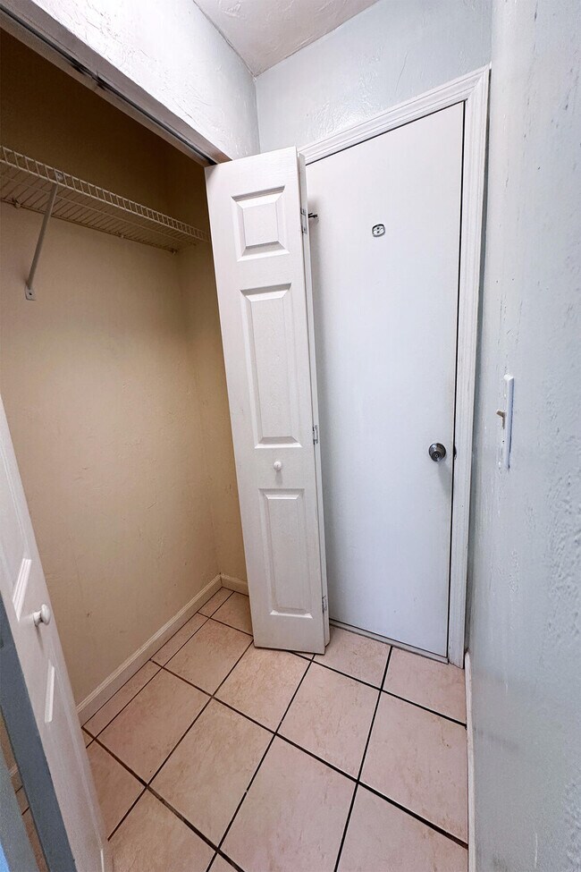 Building Photo - 6171 Heather St