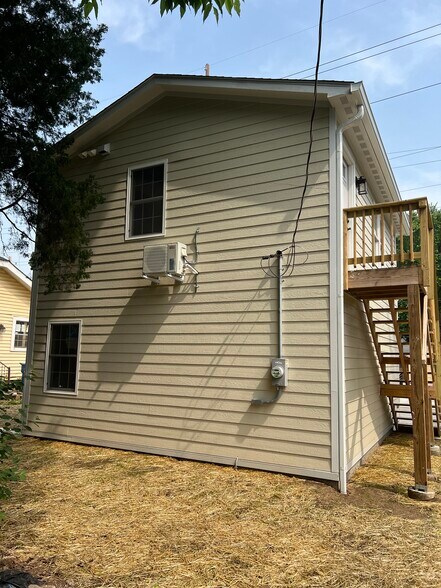Building Photo - 4841 N Kenwood Ave