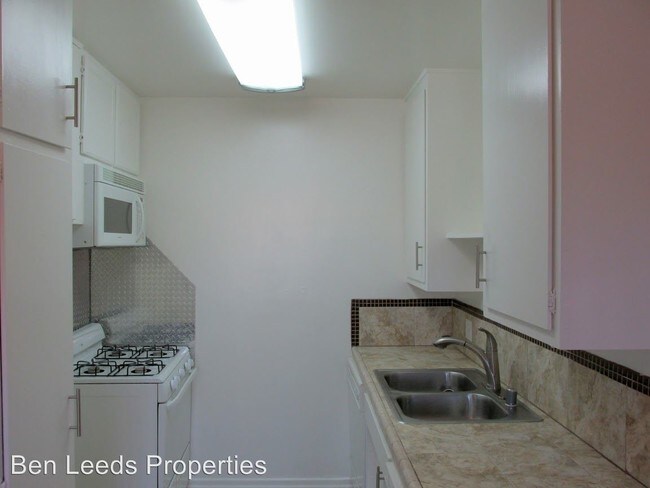 Interior Photo - The Hobart Riviera Apartments