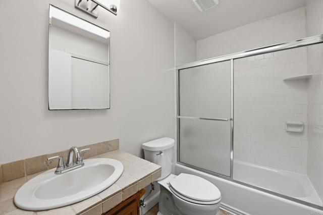 Building Photo - 1237 Evergreen Dr