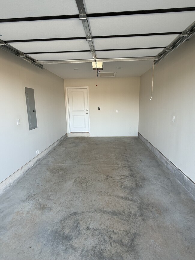 Building Photo - 36 Despain Ct