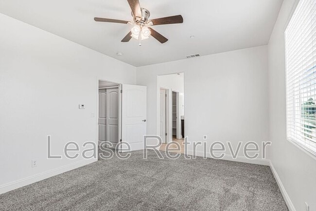 Building Photo - 2160 N Stokes Ct