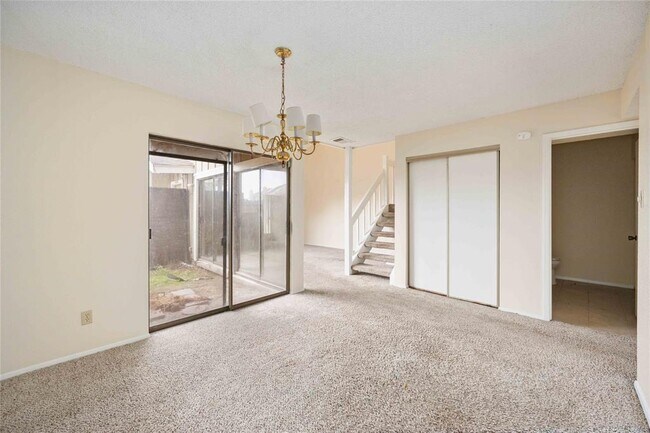 Building Photo - 12033 Bob White Dr