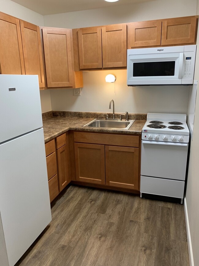 Building Photo - Mark Royal