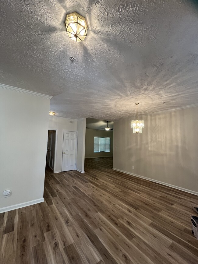 Dining Room Area - 532 Lionshead Rd