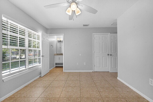 Building Photo - 520 Southridge Rd