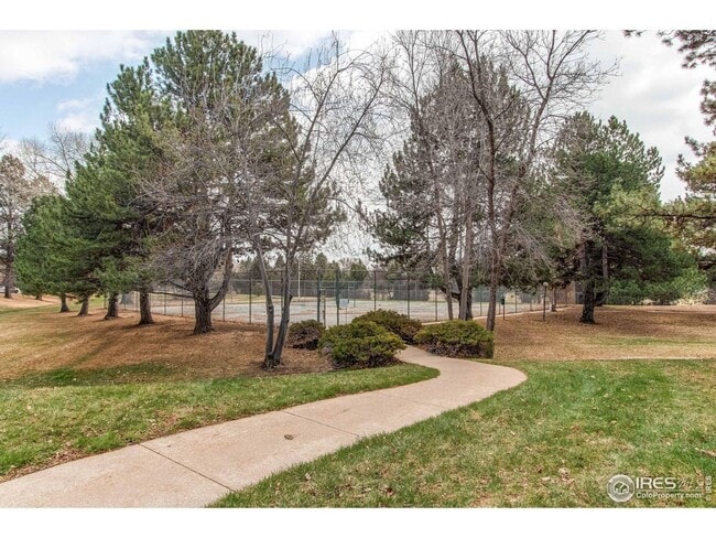 Building Photo - 925 Columbia Rd