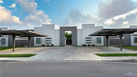 Building Photo - 1403 W Heritage Dr