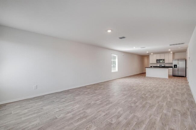 Building Photo - 346 Bull Lake Cir