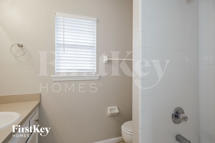 Building Photo - 4387 Pebble Brook Dr
