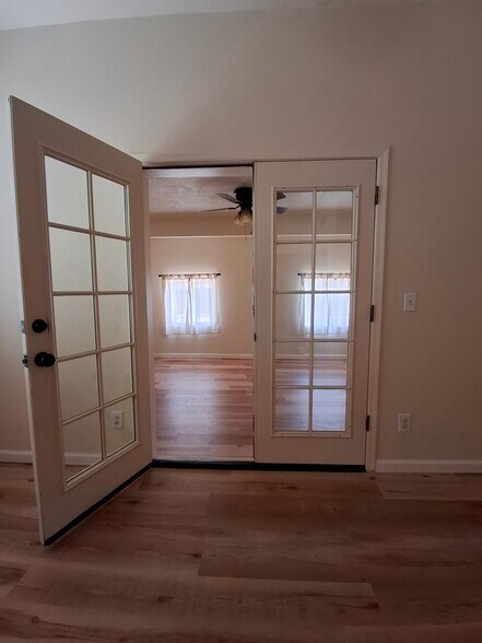 Bonus Room - 5179 W Warbler St