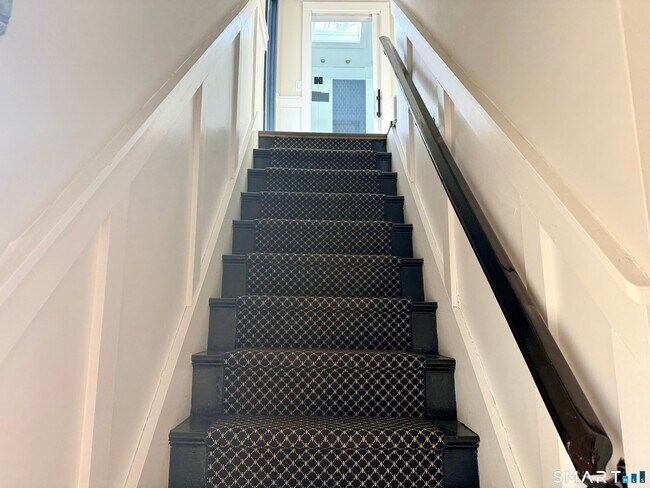 Building Photo - 12 Sunset Pass