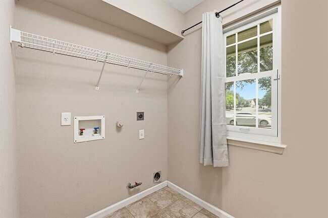 Building Photo - 1109 Traci Michelle Dr