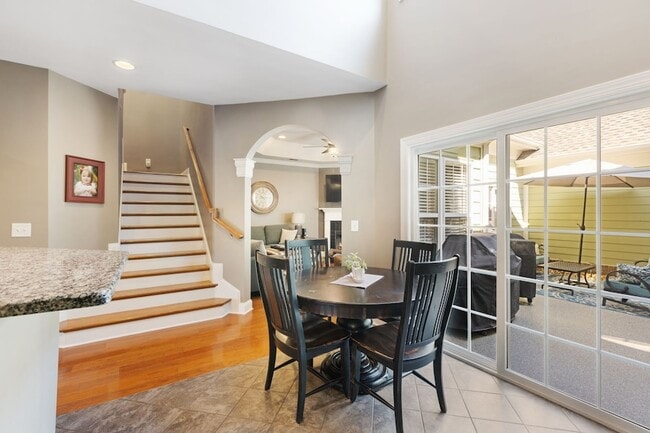 Building Photo - 1140 Frenchtown Ln