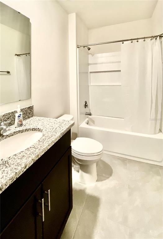 Building Photo - 160 Victoria Oaks Blvd