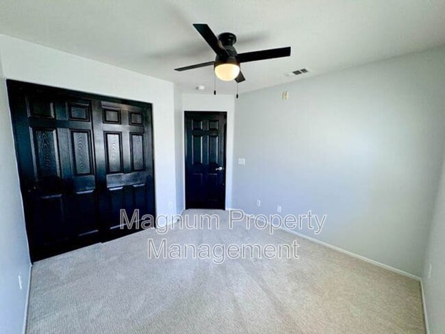 Building Photo - 33620 Willow Haven Ln