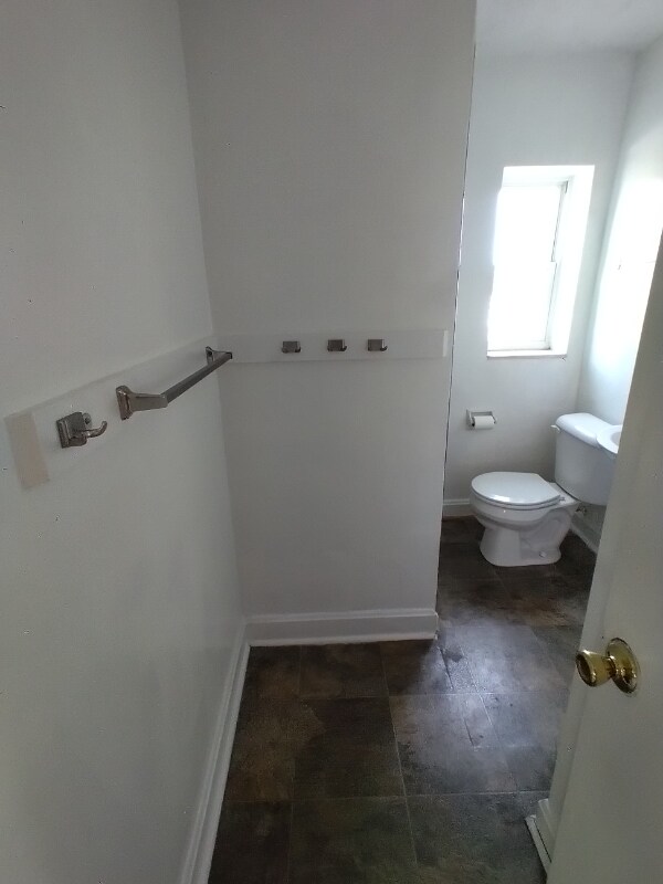 Building Photo - 823 S 2nd St