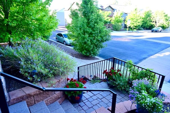 Building Photo - 2943 S Pardo Calle