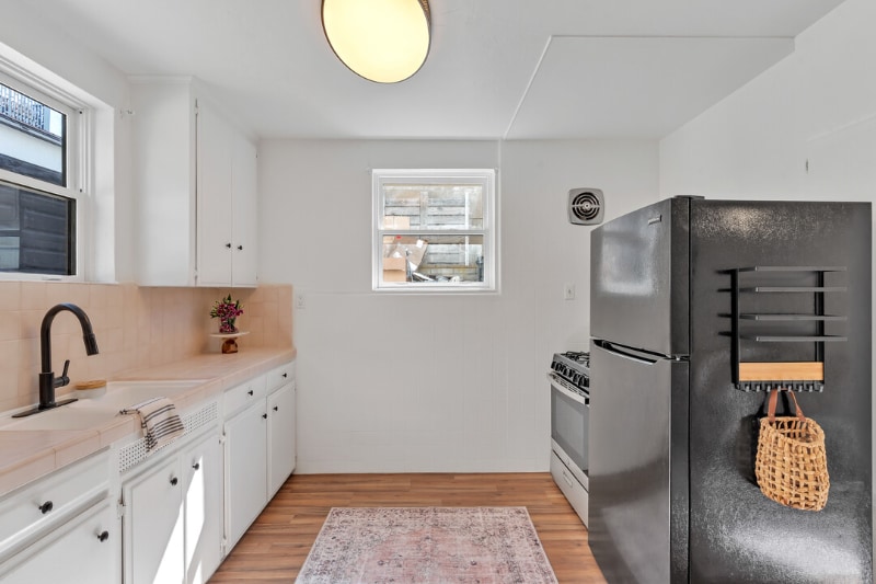 Building Photo - 3120 Emerson St