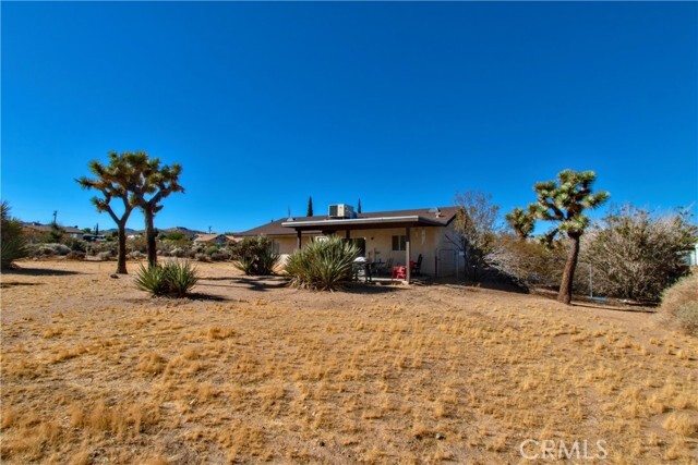 Building Photo - 7385 La Habra Ave