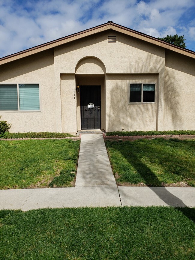 Building Photo - 1044 Turnstone Way