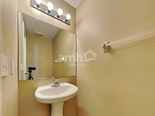 Building Photo - 1509 Dorset Way