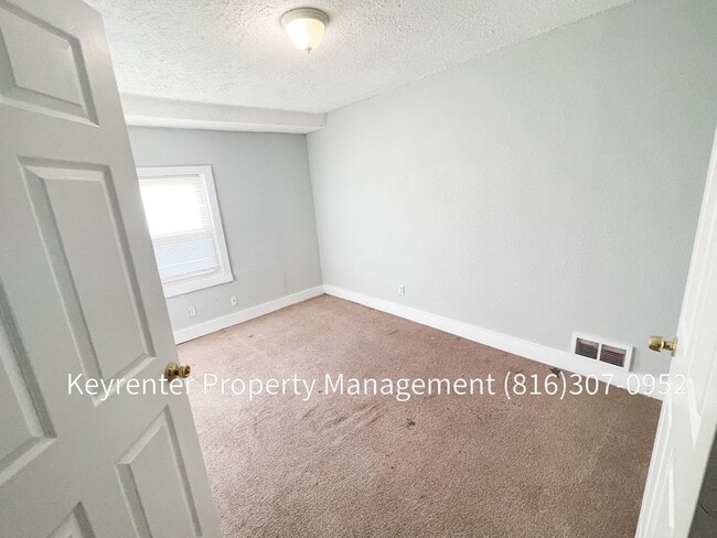 Building Photo - Price Drop!! Great 3 Bedroom home for rent!