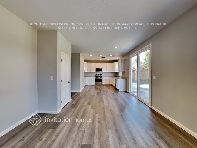 Building Photo - 2542 Huber Dr
