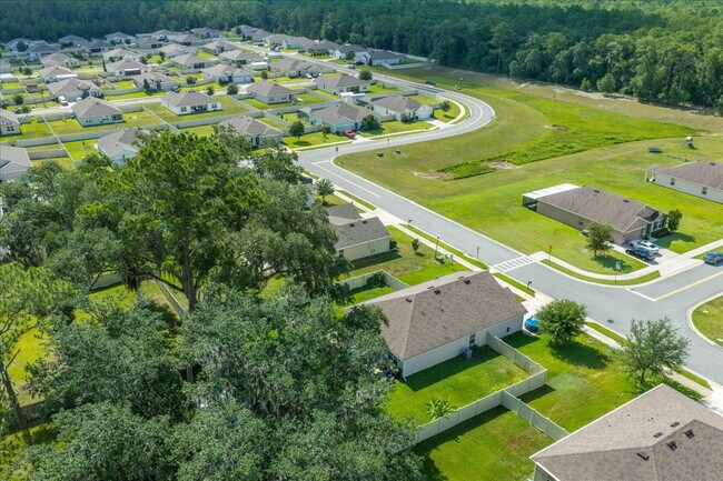 Building Photo - Move-In Ready! ***2 WEEKS FREE RENT**Beautiful 4-Bedroom Home with Modern Finishes & Room to Grow