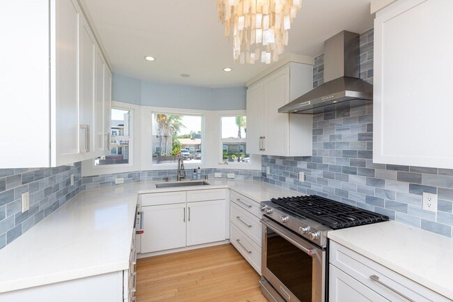 Building Photo - 2 Bed, 2 Bath home in Ocean Beach
