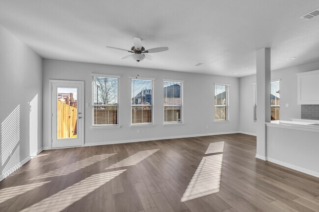 Building Photo - 6915 Yellow Hammer Wy