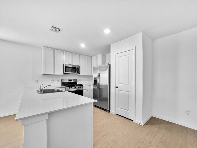 Building Photo - 452 Texas Pecan Dr