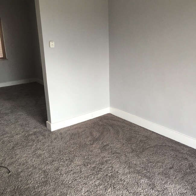 Building Photo - 1634 Cedar St