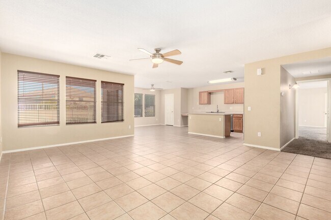 Building Photo - Spacious & Elegant Home with Resort-Style Backyard in Gated Community
