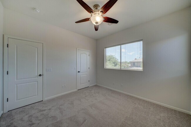 Building Photo - 6410 E Carolina Dr