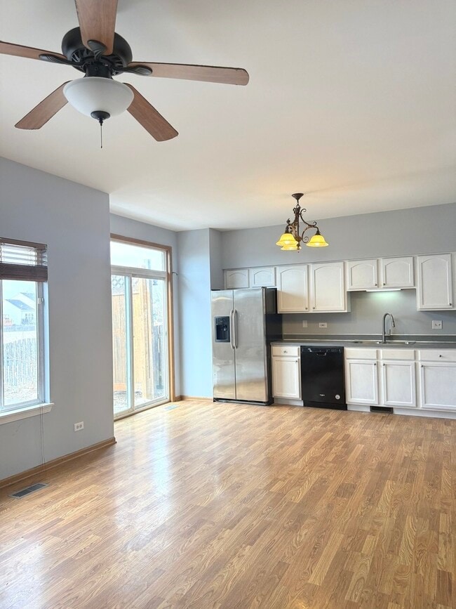 Building Photo - 2208 Rebecca Cir