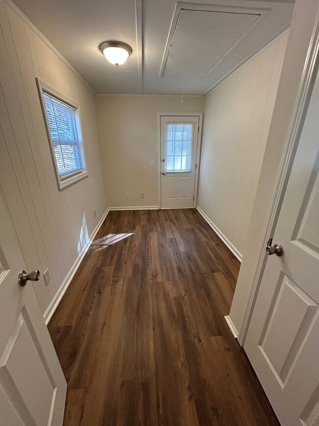Building Photo - 3/1 Hidden Gem in Old East Rome- $1,195