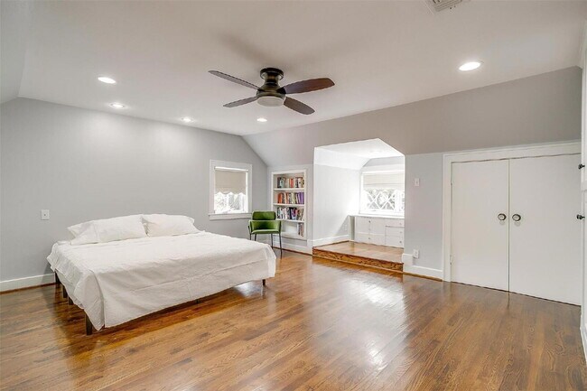 Building Photo - Charming 4 Bed, 2 Bath in Historic Berkele...