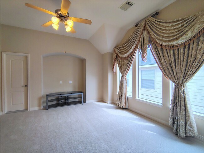 Building Photo - 5606 Grandwood Ln