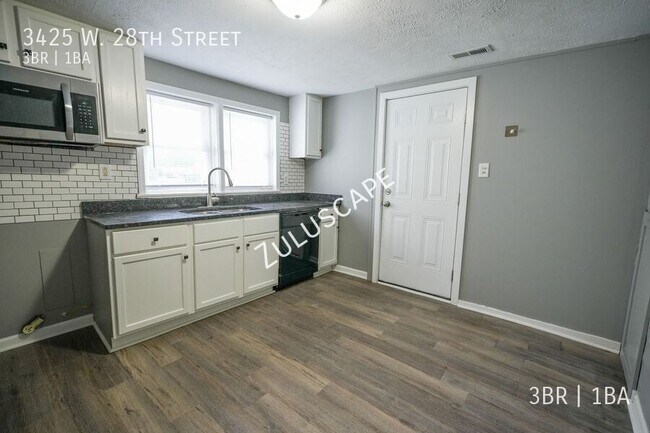 Building Photo - 3425 W 28th St